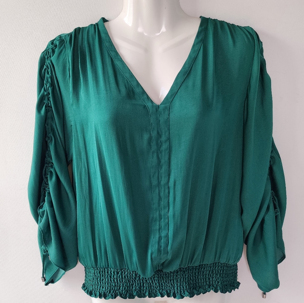 Philosophy Emerald Green Long Rouched Sleeve Blouse.